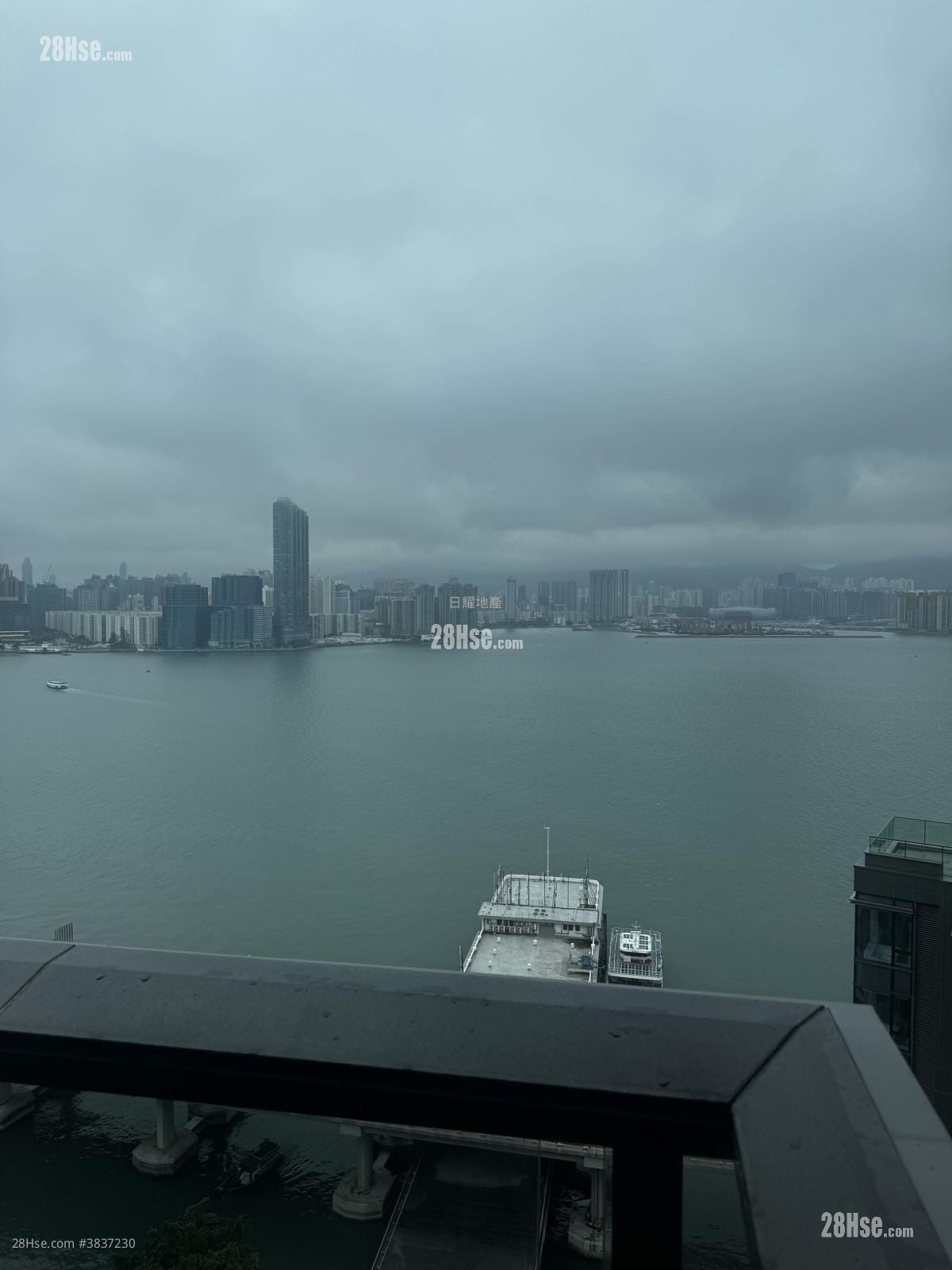 Victoria Harbour Ii Rental 3 Bedrooms , 2 Bathrooms 960 ft²