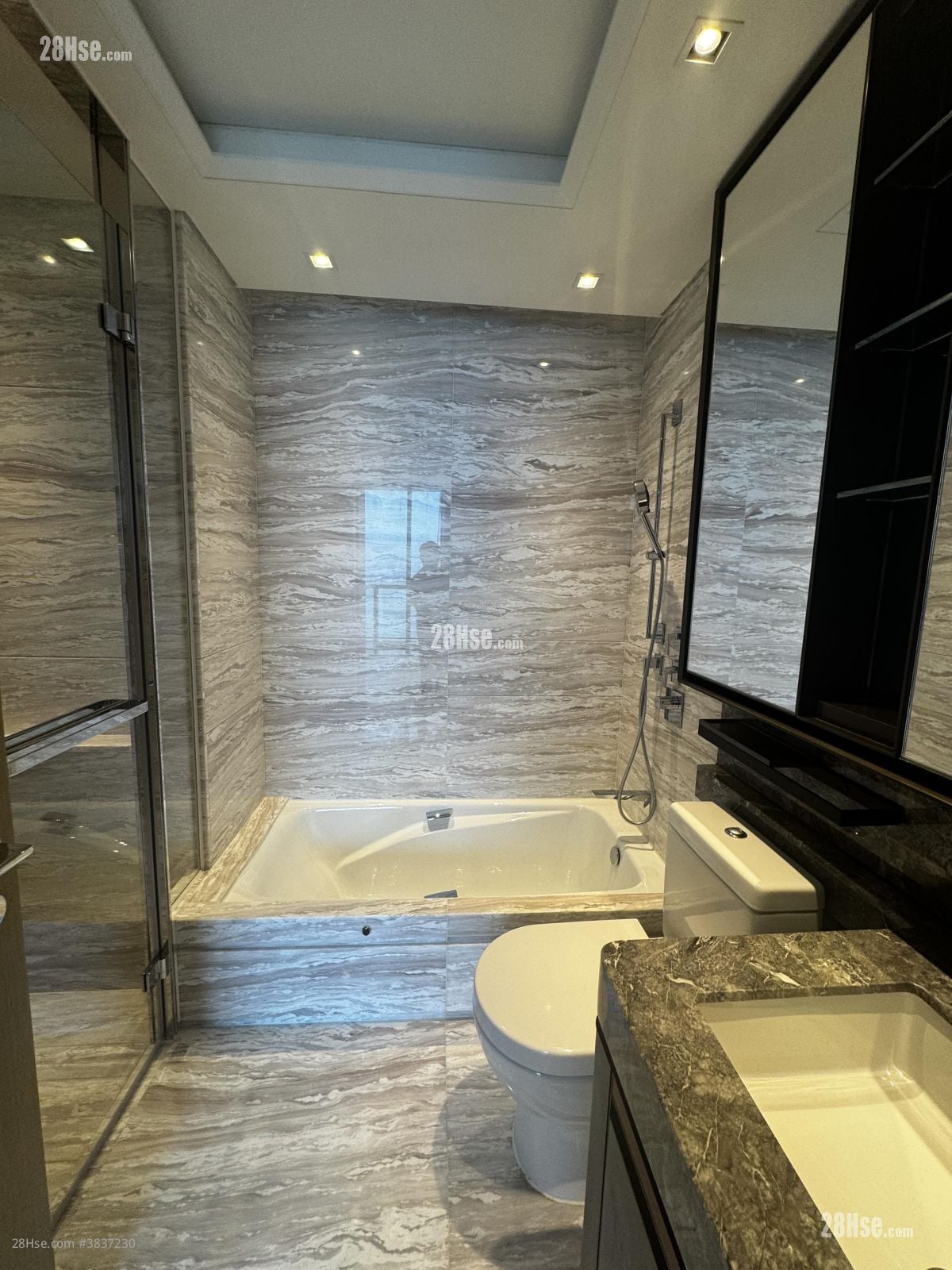 Victoria Harbour Ii Rental 3 Bedrooms , 2 Bathrooms 960 ft²