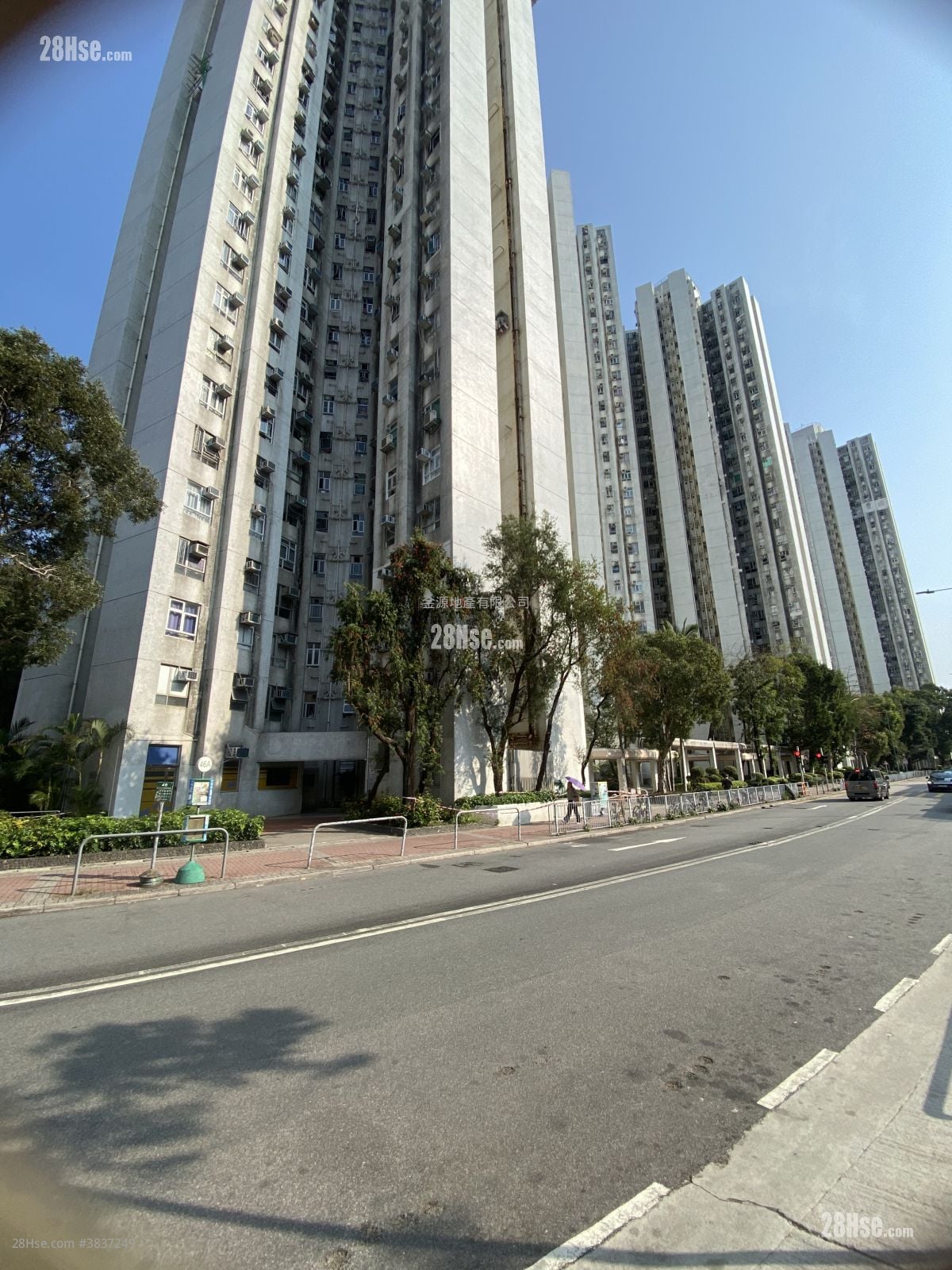 景峰花园 租盘 450 平方尺