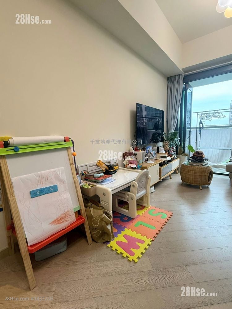 Wetland Seasons Park Rental 3 Bedrooms , 2 Bathrooms 659 ft²