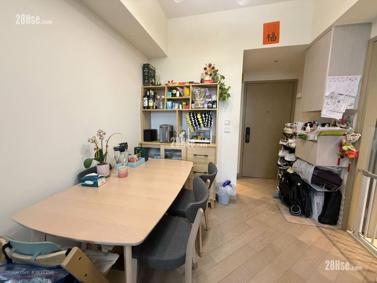 Wetland Seasons Park Rental 3 Bedrooms , 2 Bathrooms 659 ft²