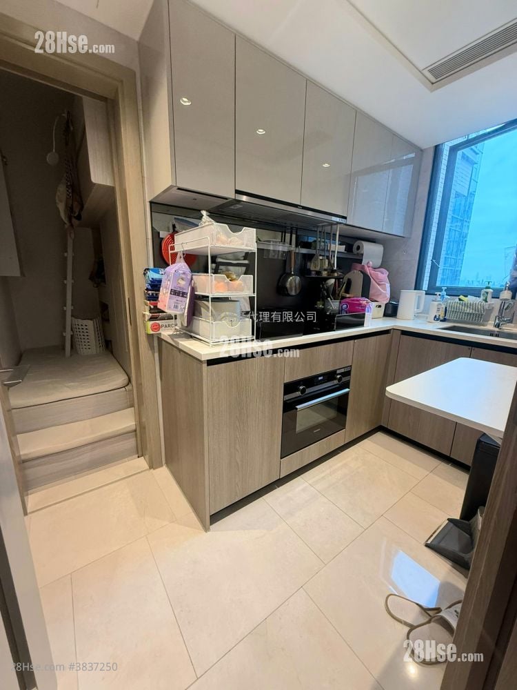 Wetland Seasons Park Rental 3 Bedrooms , 2 Bathrooms 659 ft²