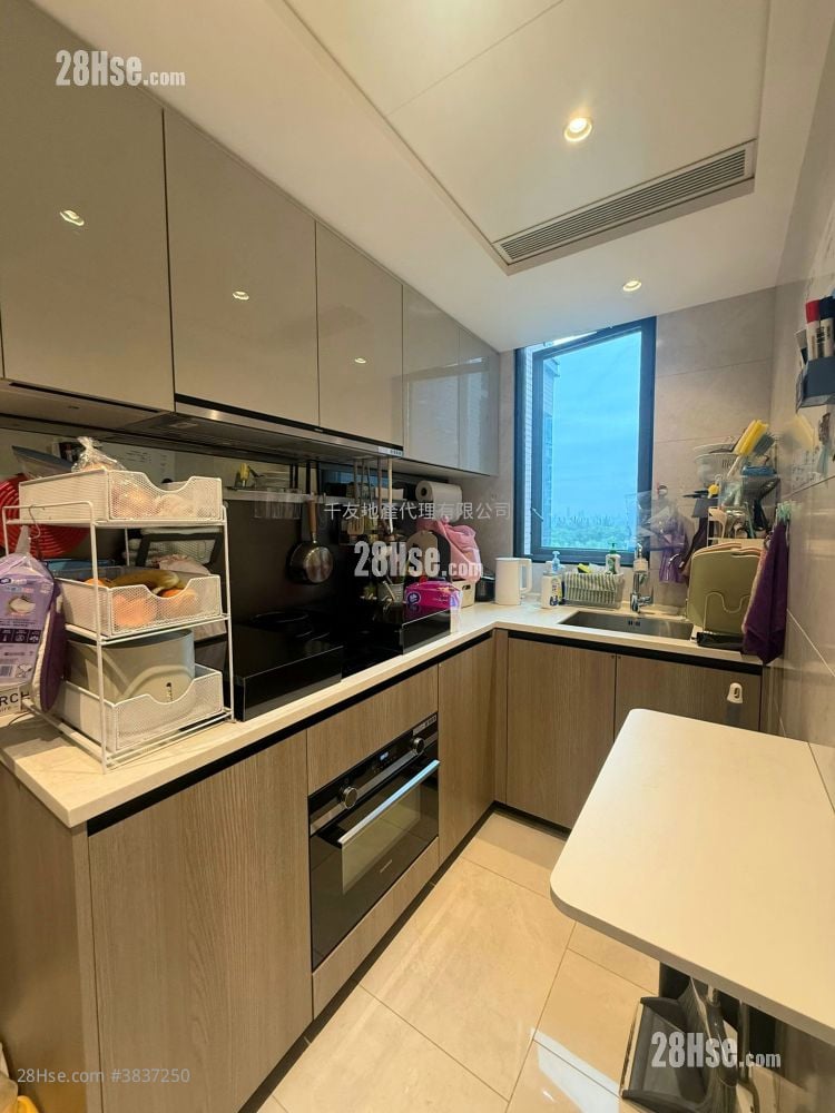 Wetland Seasons Park Rental 3 Bedrooms , 2 Bathrooms 659 ft²