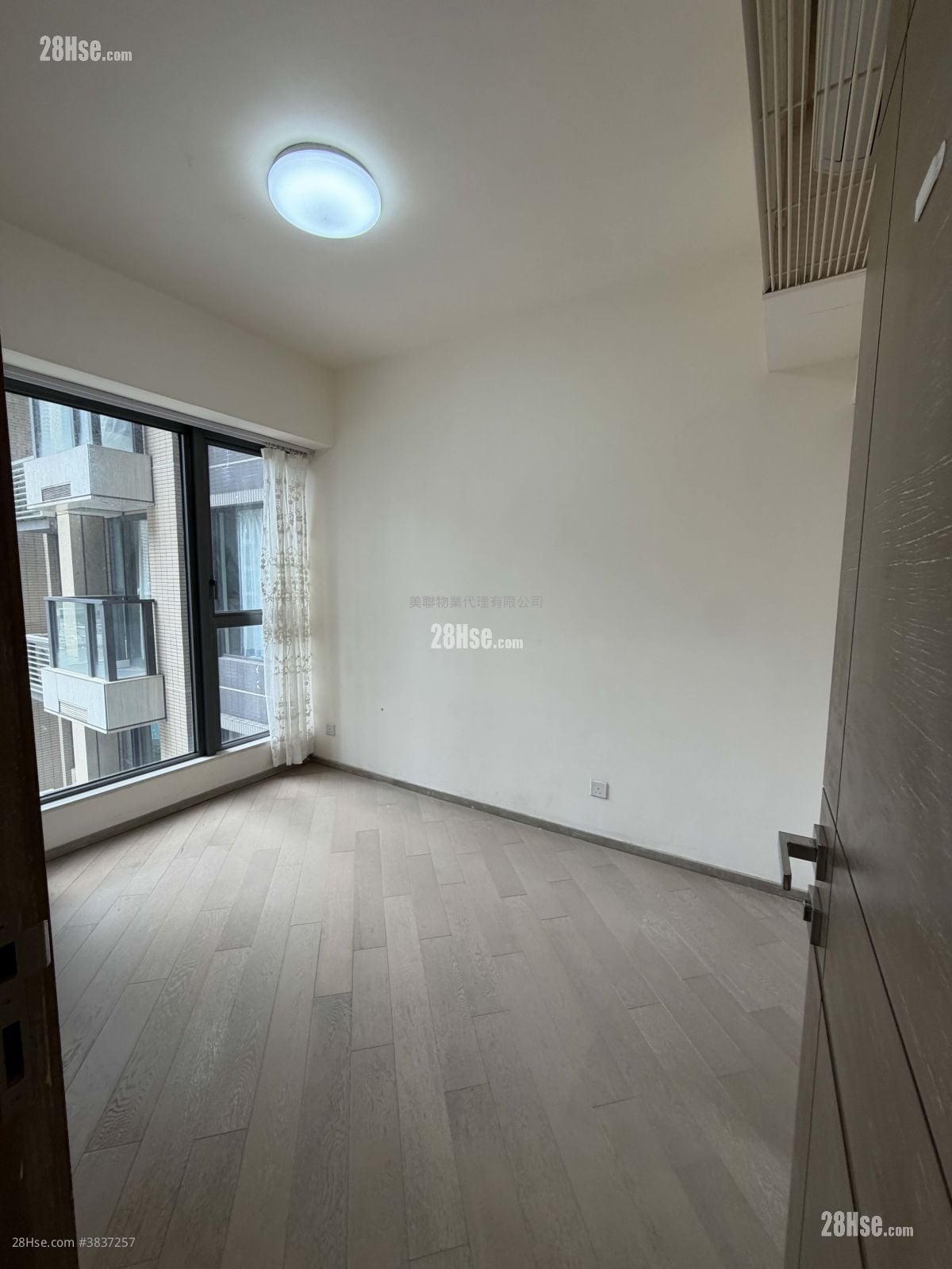 Savannah Sell 1 Bedroom , 1 Bathroom 310 ft²