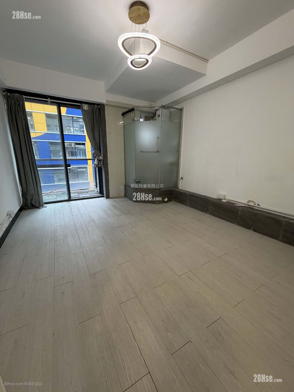 Kras Asia Industrial Building Rental 186 ft²
