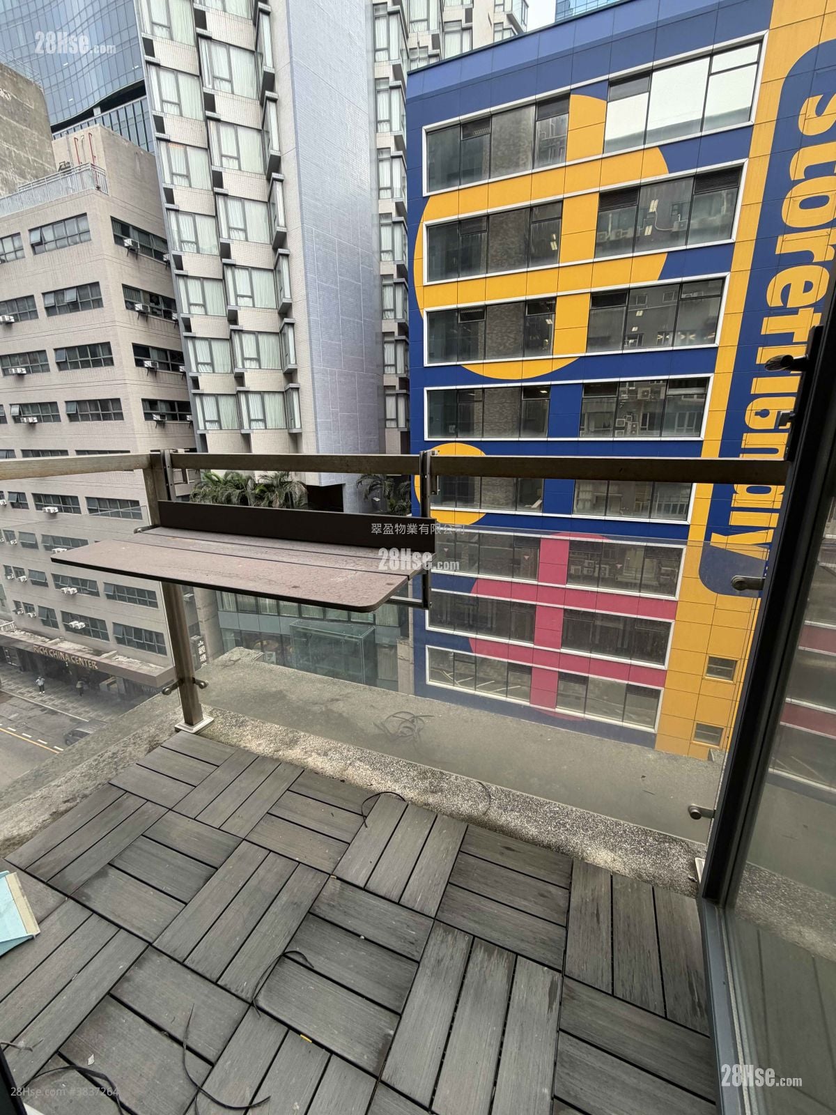 Kras Asia Industrial Building Rental 186 ft²