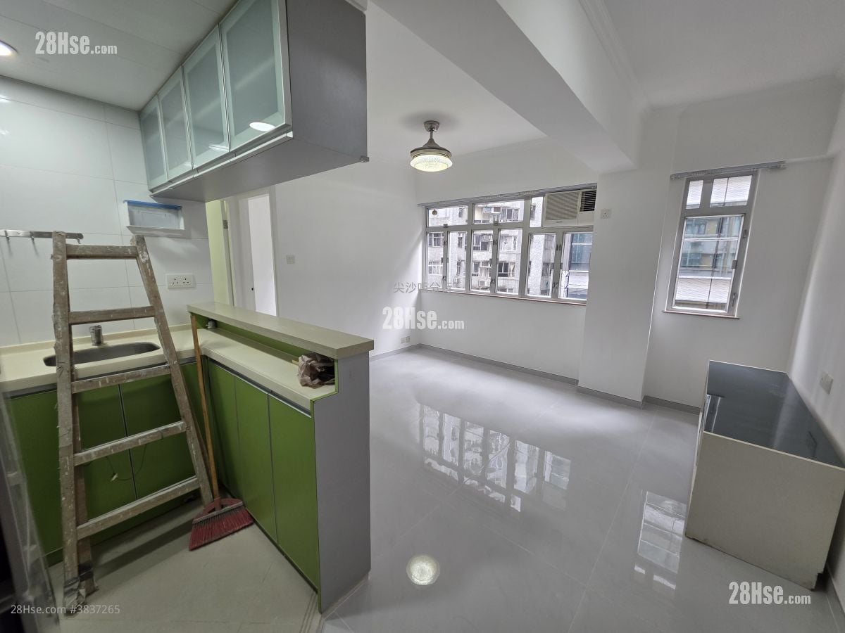 New Knutsford House Rental 2 Bedrooms , 1 Bathroom 447 ft²
