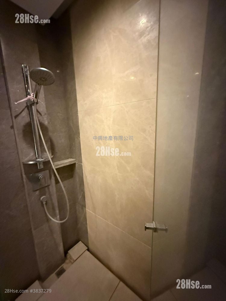 The Austin 租盘 378 平方尺