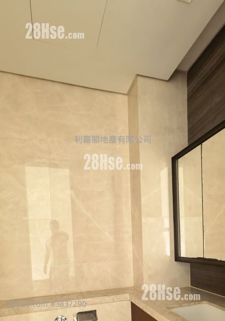 Serenity Peak Sell 4 Bedrooms 2,343 ft²
