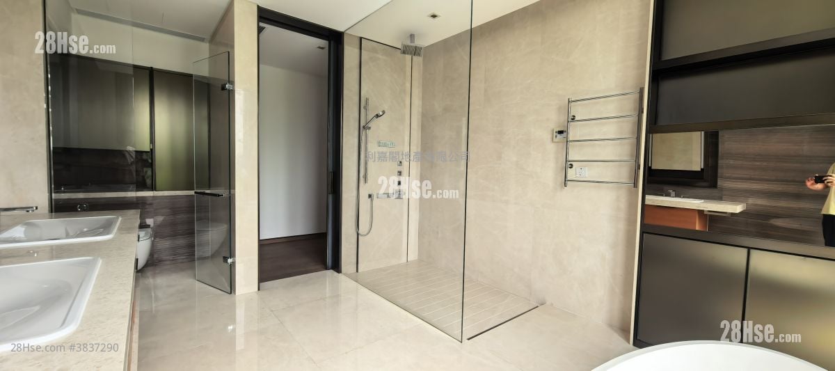 Serenity Peak Sell 4 Bedrooms 2,343 ft²