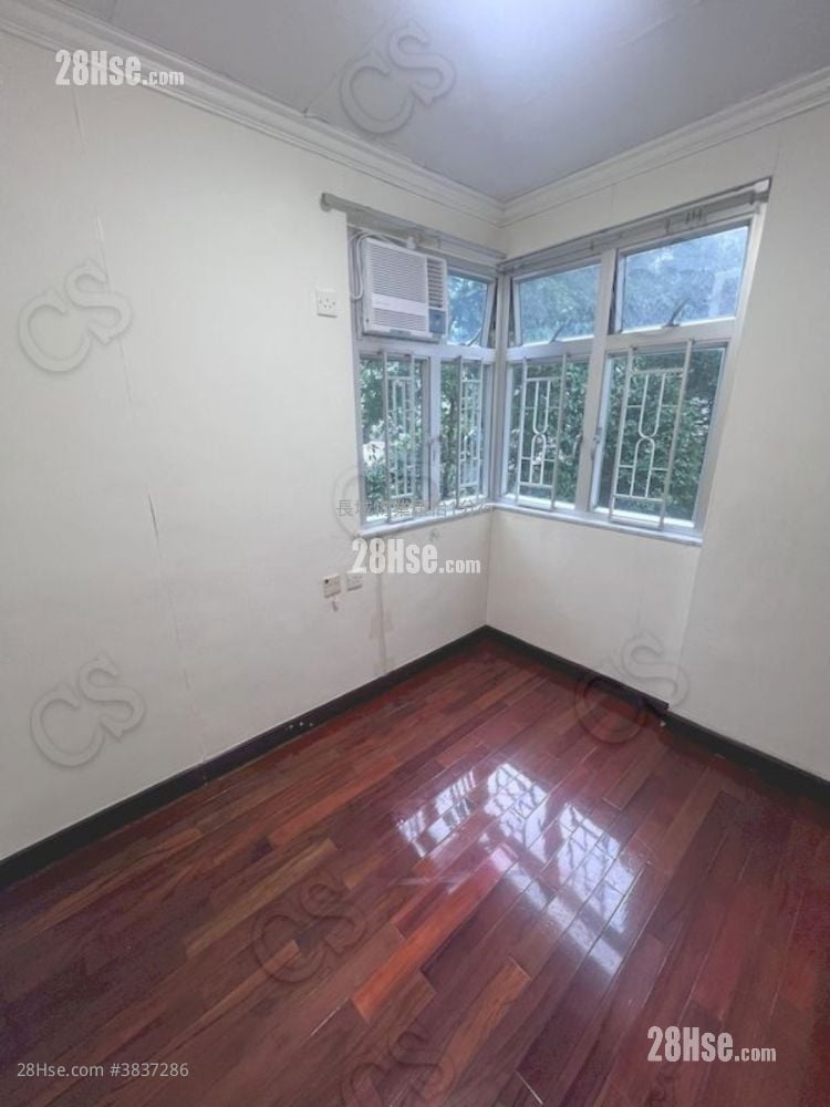Nan Fung Sun Chuen Sell 2 Bedrooms , 1 Bathroom 391 ft²