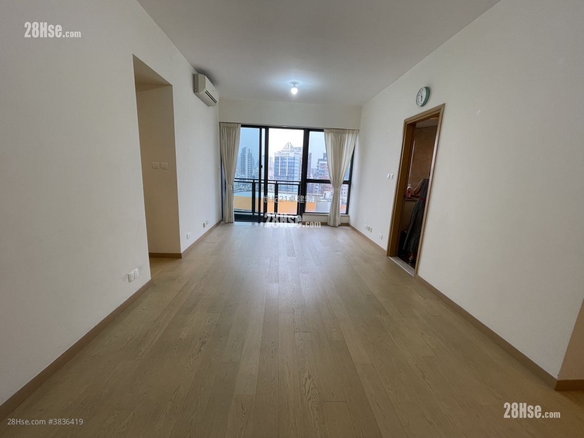 Grand Austin Rental 3 Bedrooms , 2 Bathrooms 870 ft²