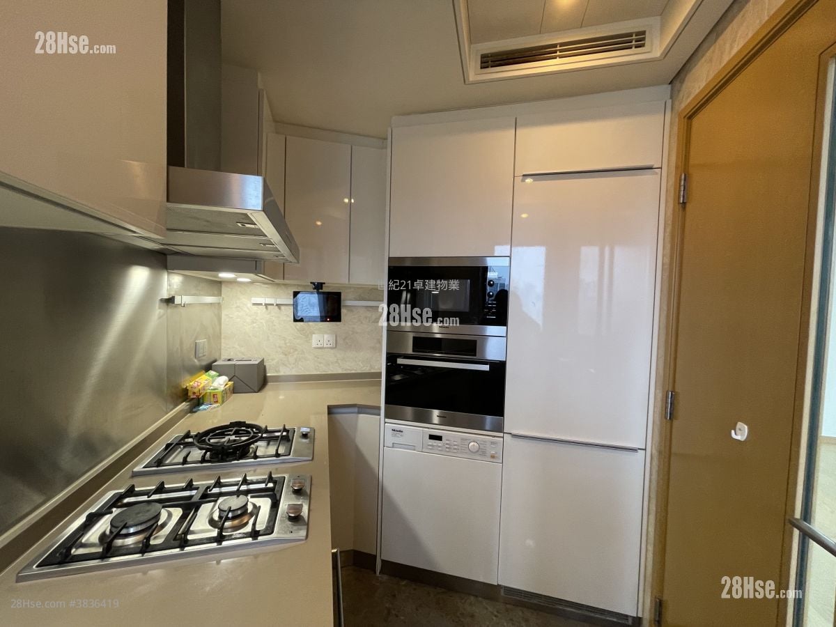 Grand Austin Rental 3 Bedrooms , 2 Bathrooms 870 ft²