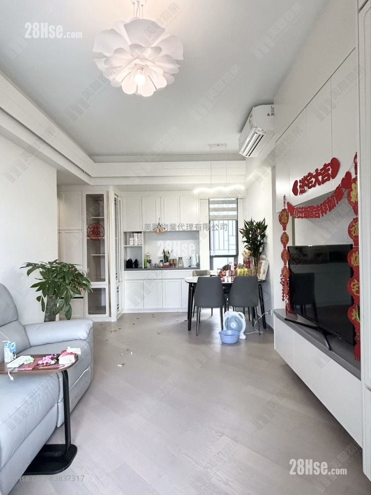 Upper River Bank Sell 3 Bedrooms , 2 Bathrooms 844 ft²