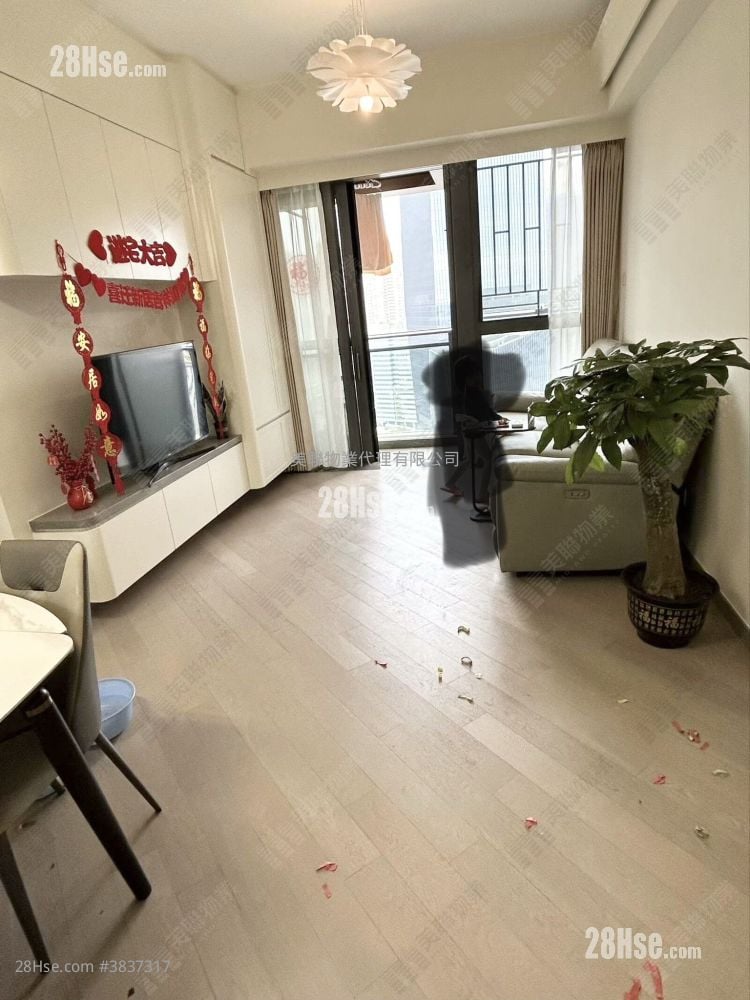 Upper River Bank Sell 3 Bedrooms , 2 Bathrooms 844 ft²