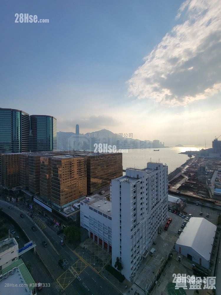 港景峰 售盤 3 房 , 2 浴室 817 平方呎