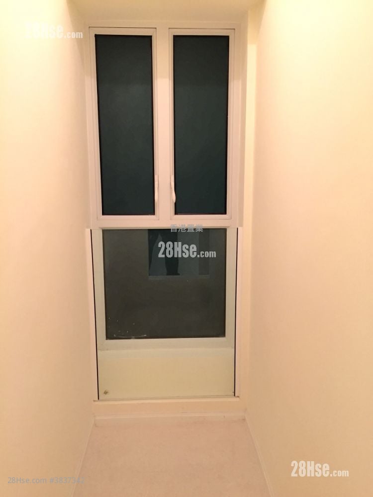 The Beaumount Rental 3 Bedrooms , 2 Bathrooms 693 ft²