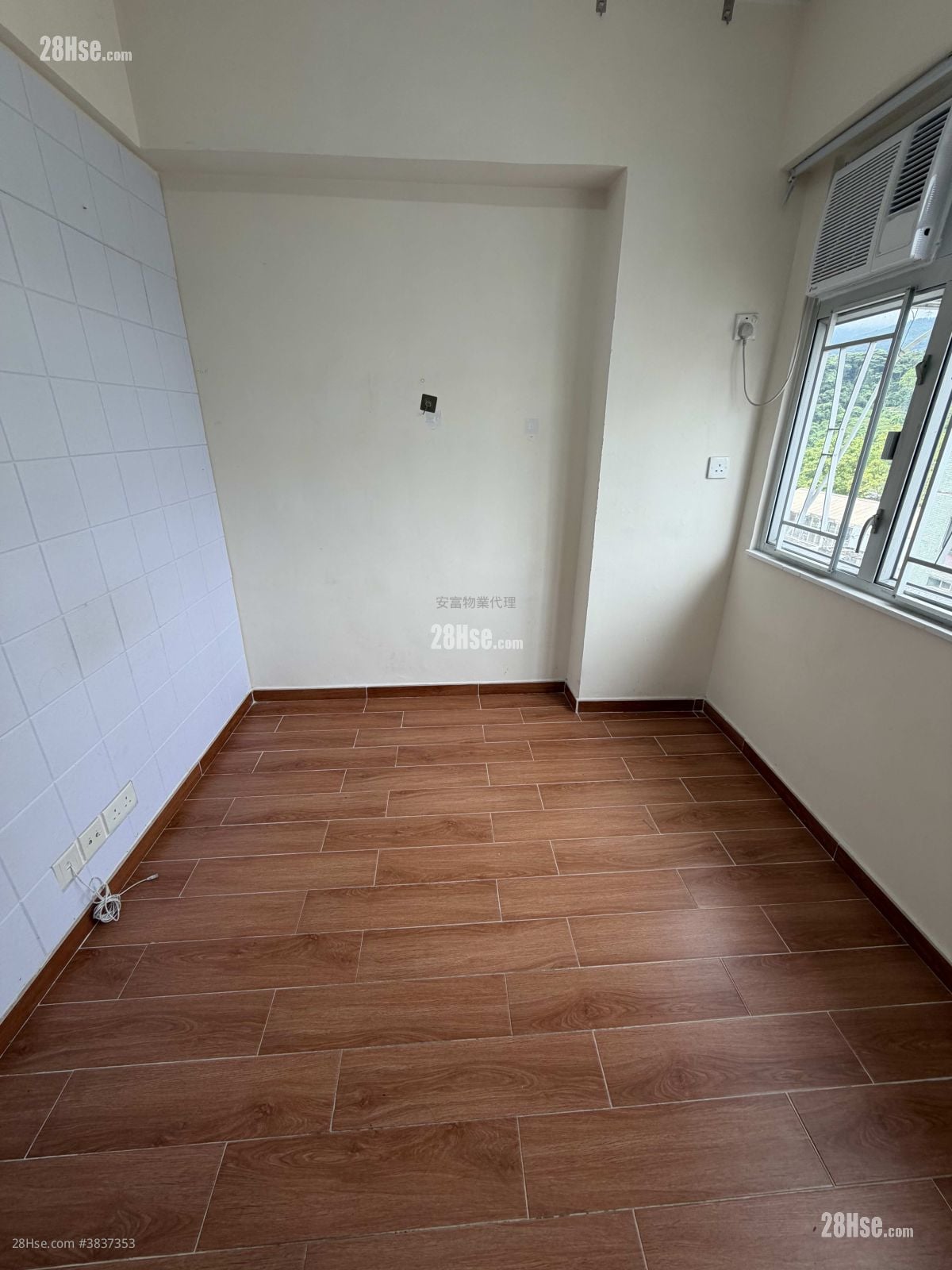 Wing Cheung Building Rental 100 ft²