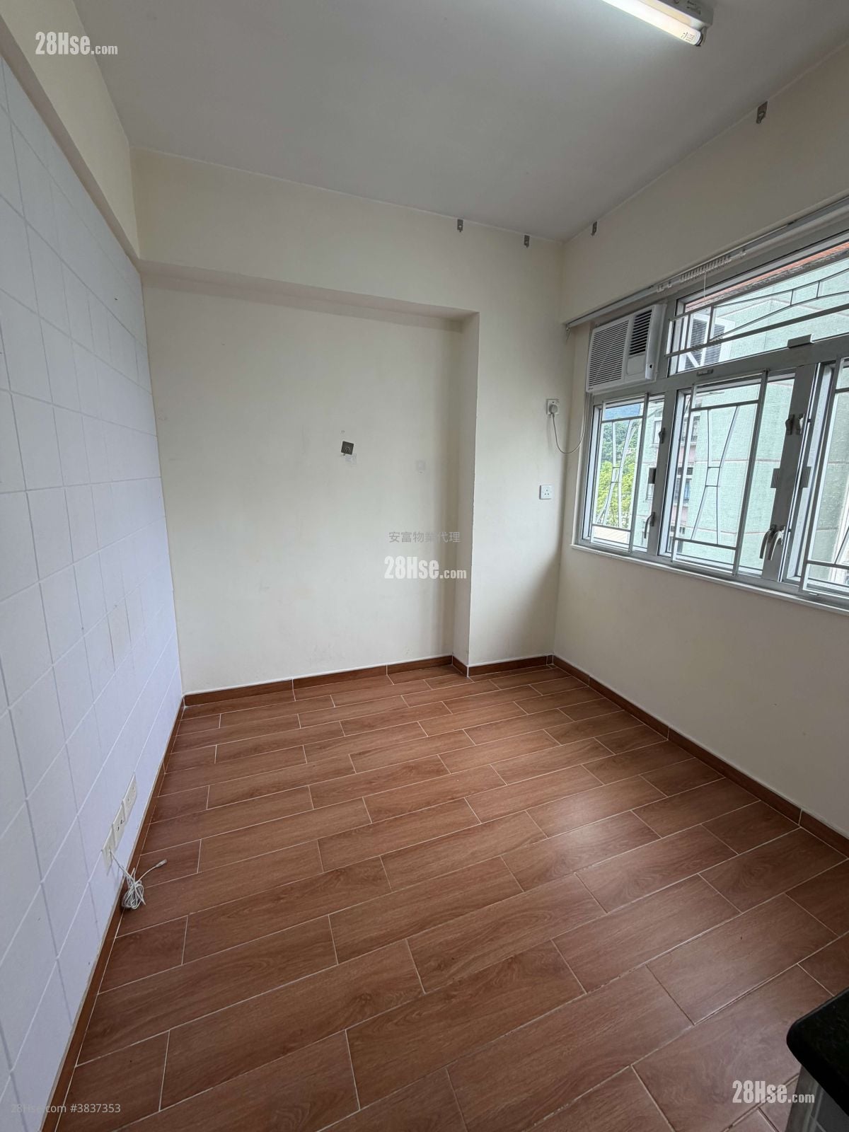 Wing Cheung Building Rental 100 ft²