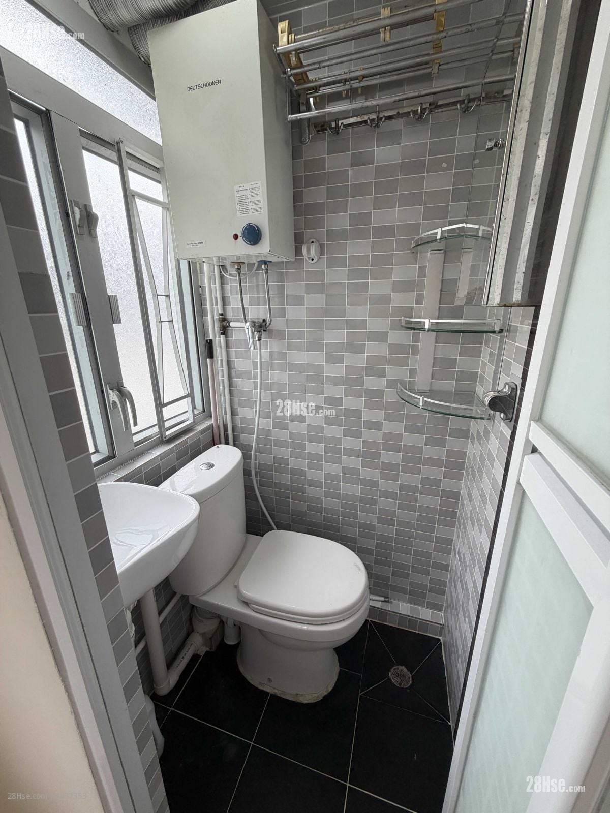 Wing Cheung Building Rental 100 ft²