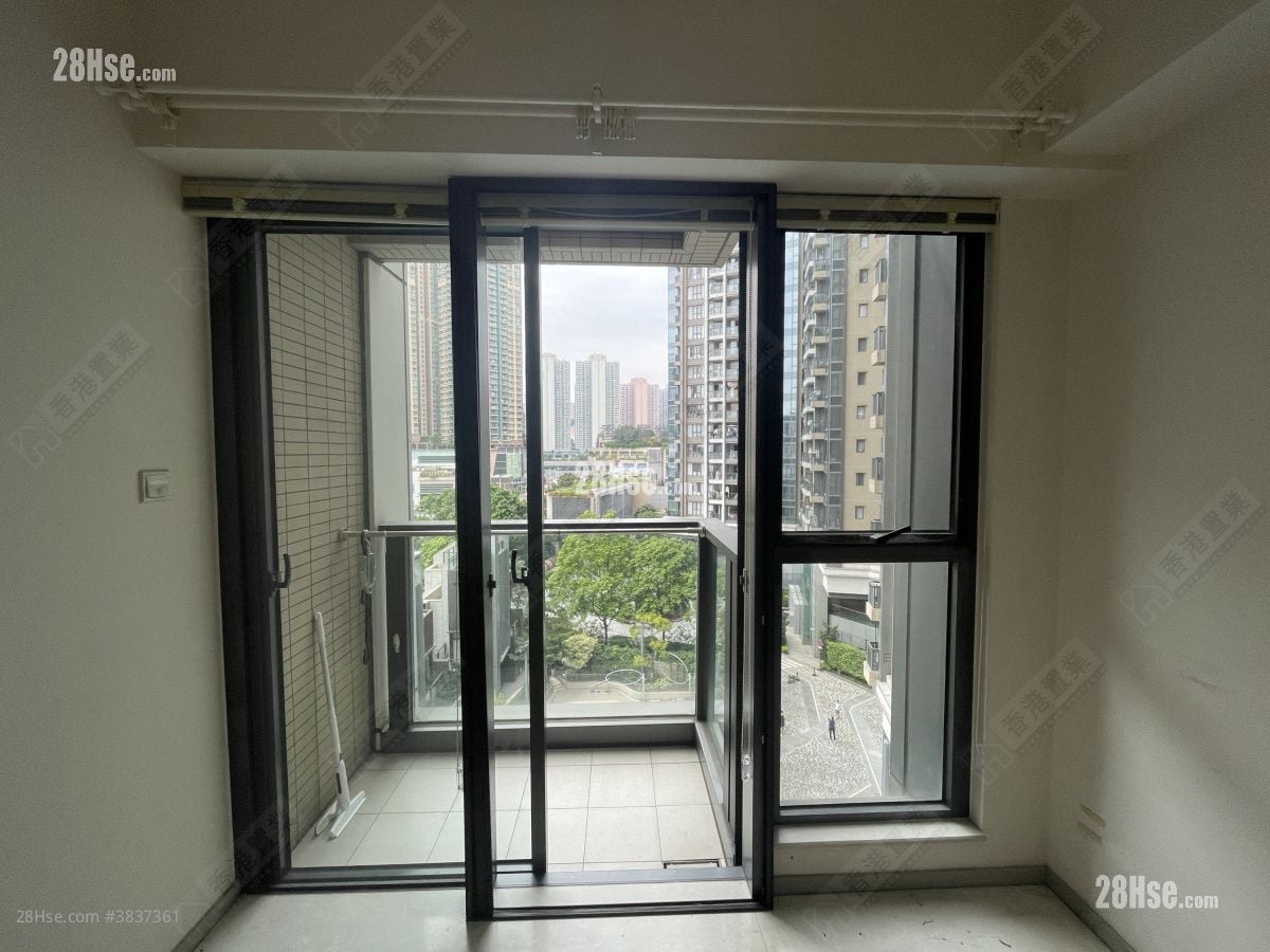 The Wings Rental 2 Bedrooms , 1 Bathroom 511 ft²