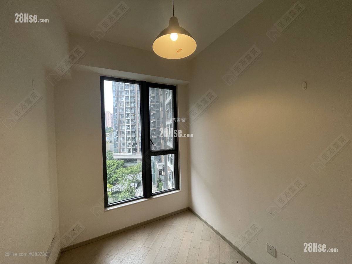 The Wings Rental 2 Bedrooms , 1 Bathroom 511 ft²