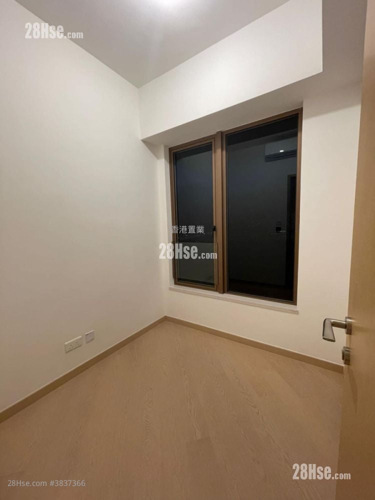 Lp10 Rental 3 Bedrooms , 2 Bathrooms 790 ft²