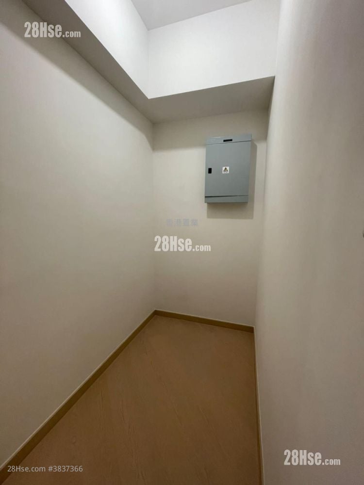 Lp10 Rental 3 Bedrooms , 2 Bathrooms 790 ft²