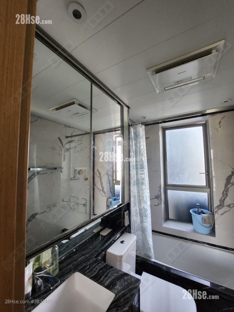 Ocean Marini Sell 3 Bedrooms , 2 Bathrooms 799 ft²