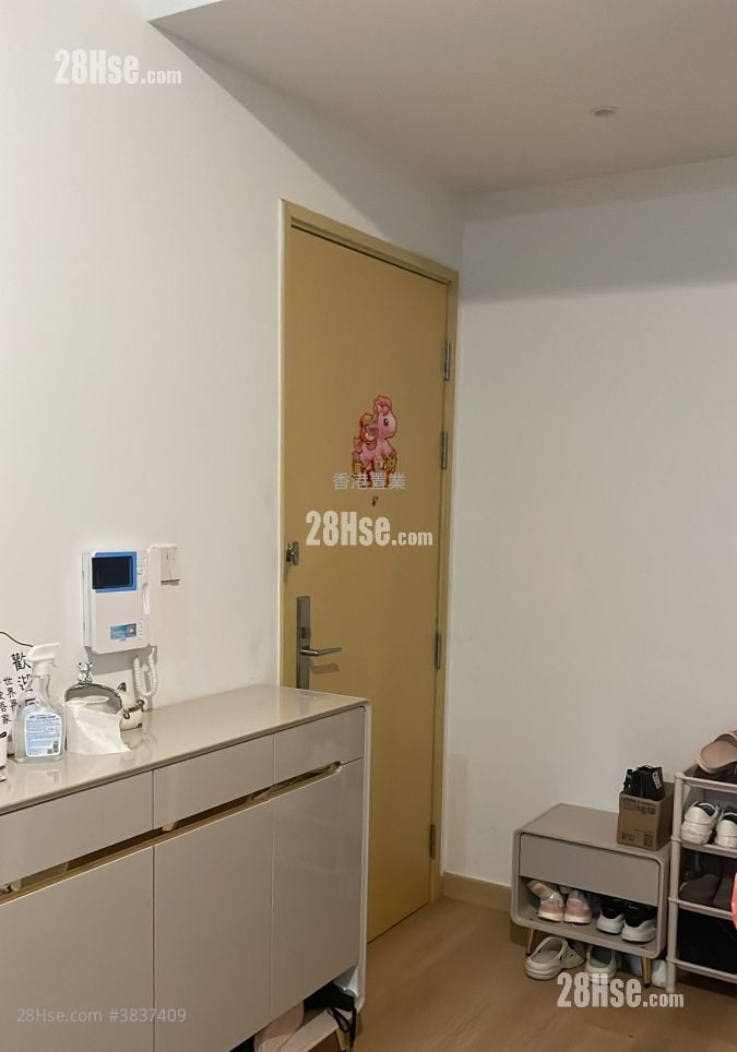 Ocean Marini Sell 3 Bedrooms , 2 Bathrooms 799 ft²