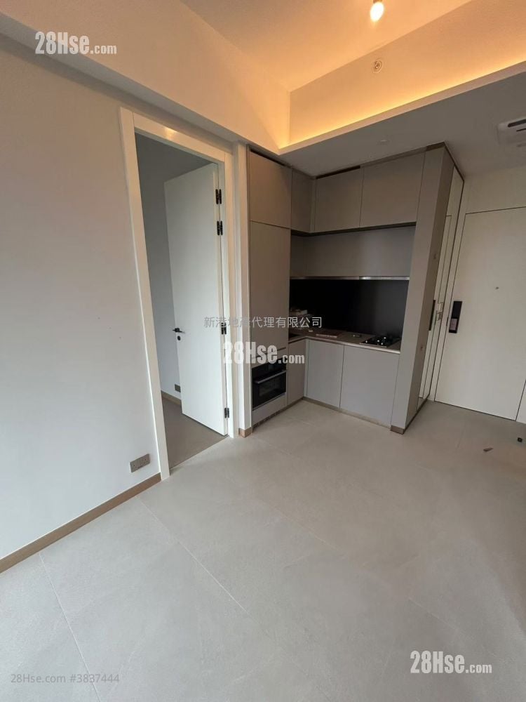 Baker Circle Greenwich Rental 1 Bedroom , 1 Bathroom 315 ft²