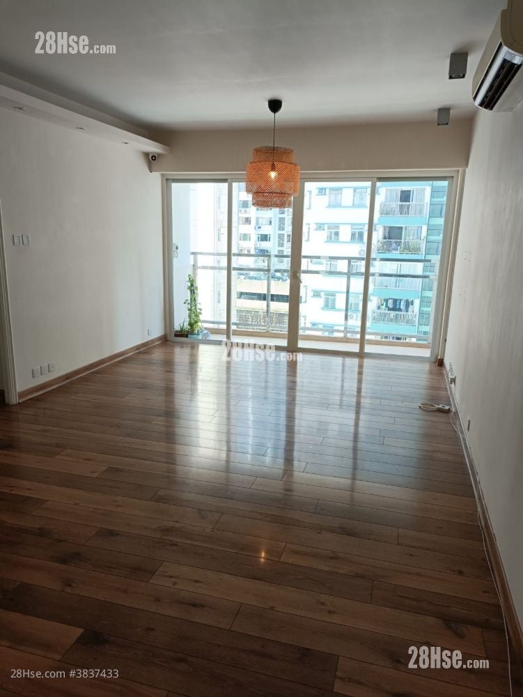 Harrison Court Sell 987 ft²