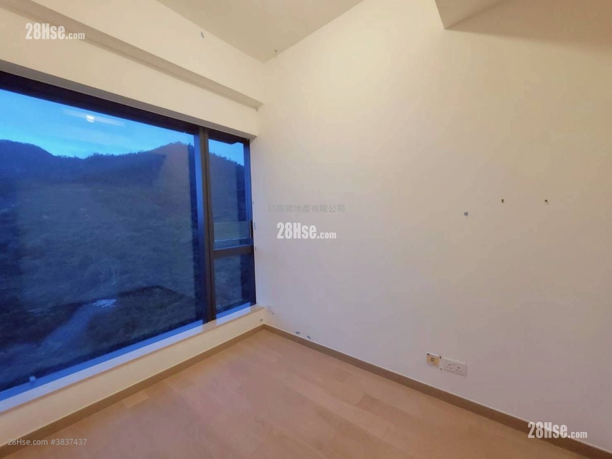 The Grand Marine Rental 2 Bedrooms , 1 Bathroom 432 ft²