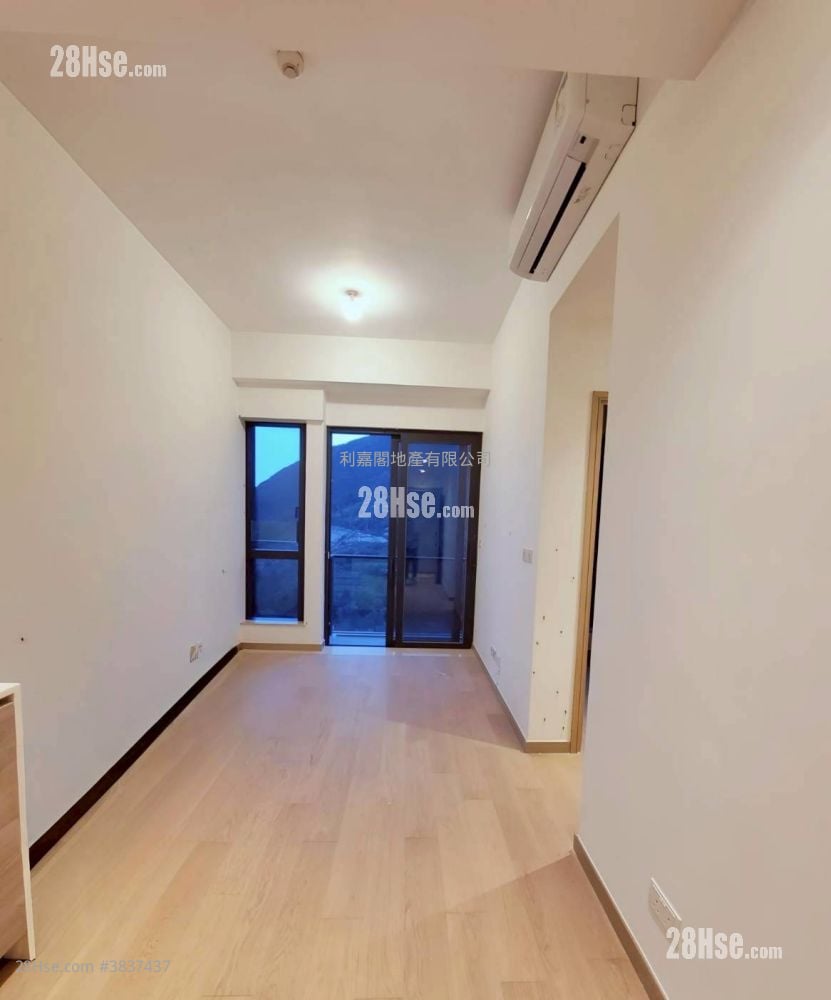 The Grand Marine Rental 2 Bedrooms , 1 Bathroom 432 ft²