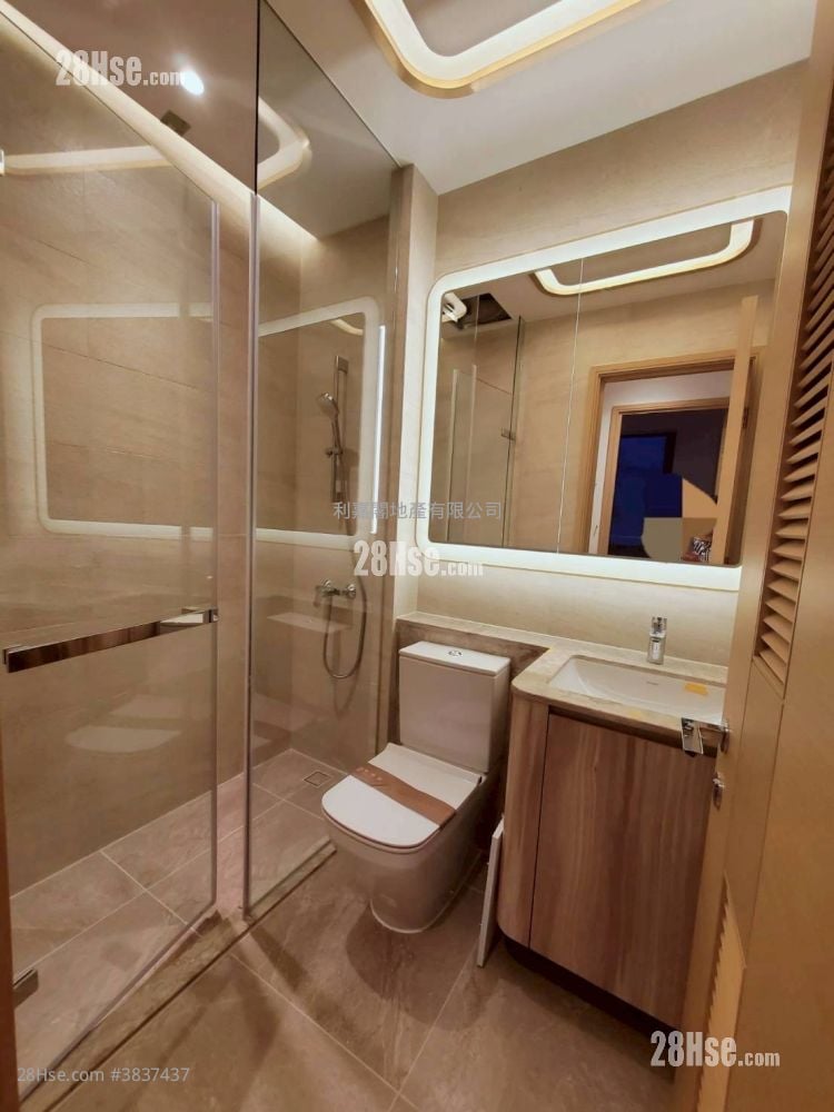 The Grand Marine Rental 2 Bedrooms , 1 Bathroom 432 ft²