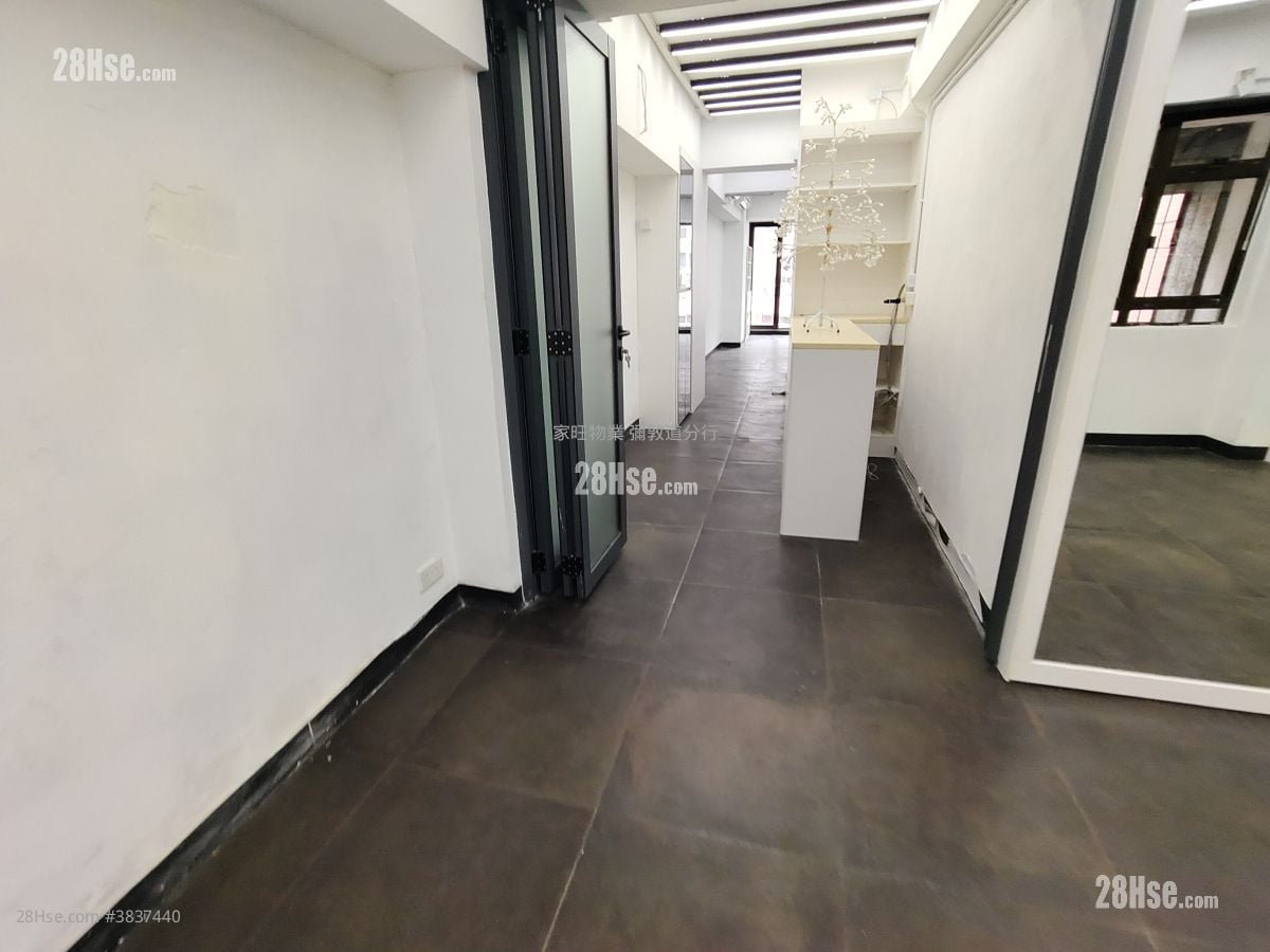 29 Sing Woo Rd Rental 1 Toilet