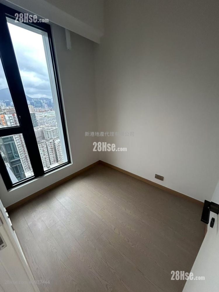 Baker Circle Greenwich Rental 1 Bedroom , 1 Bathroom 315 ft²