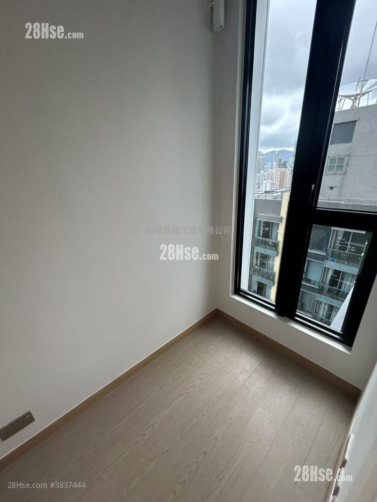 Baker Circle Greenwich Rental 1 Bedroom , 1 Bathroom 315 ft²
