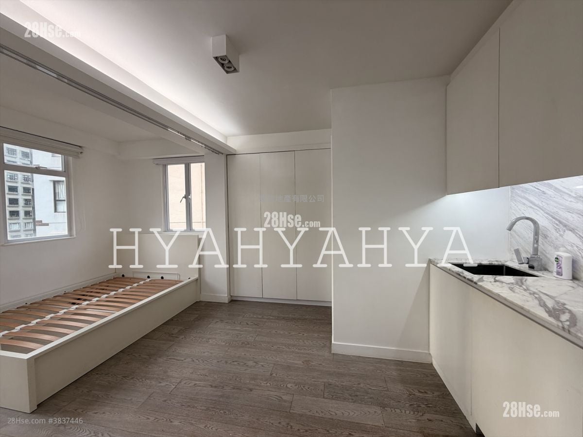 Universal Building Rental Studio , 1 Bathroom 254 ft²