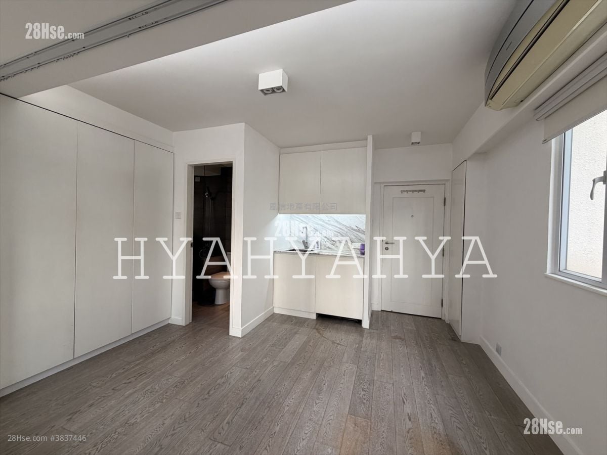 Universal Building Rental Studio , 1 Bathroom 254 ft²