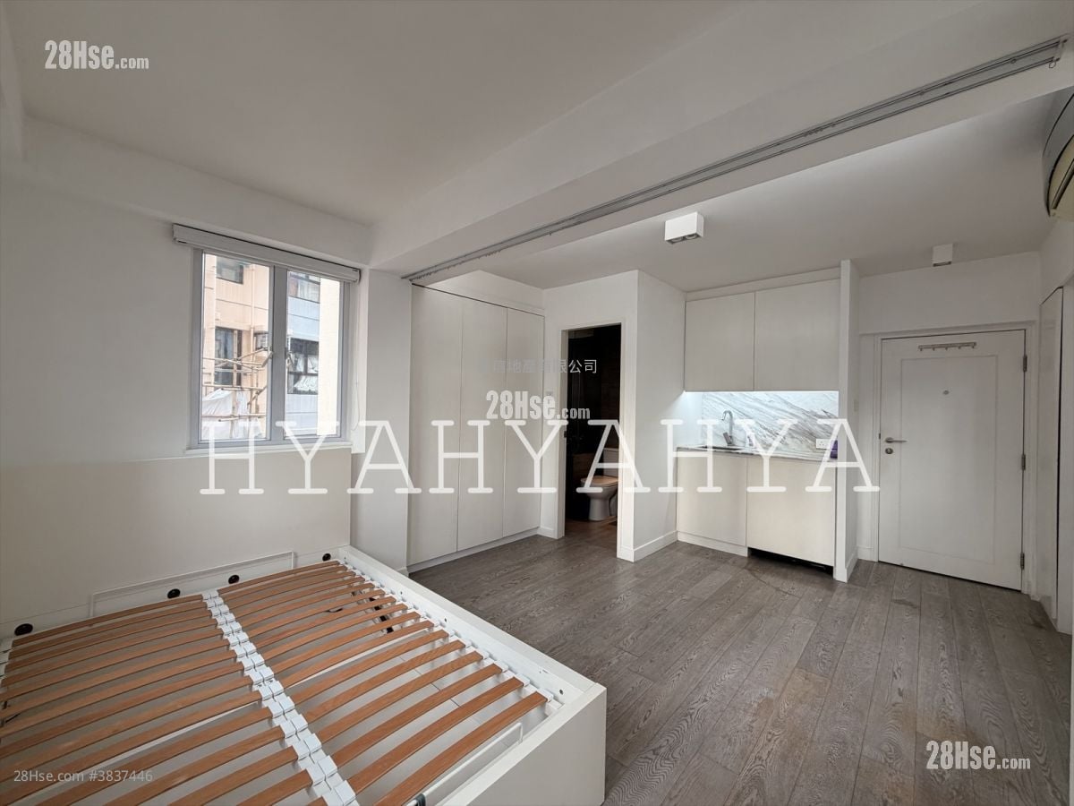 Universal Building Rental Studio , 1 Bathroom 254 ft²