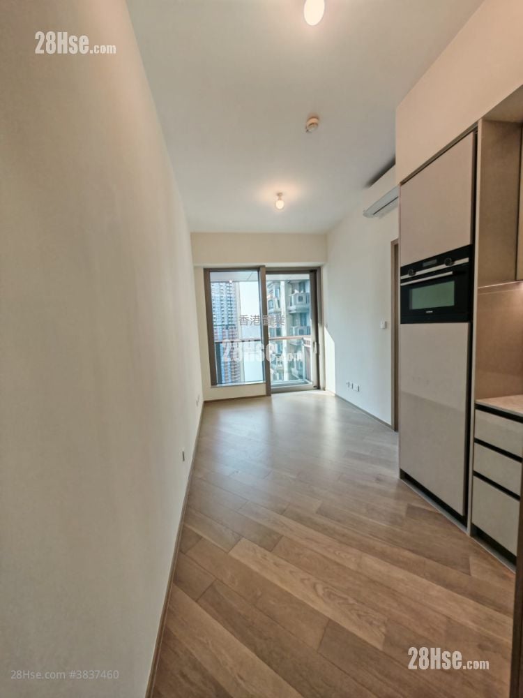 Villa Garda Ii Rental 1 Bedroom , 1 Bathroom 353 ft²