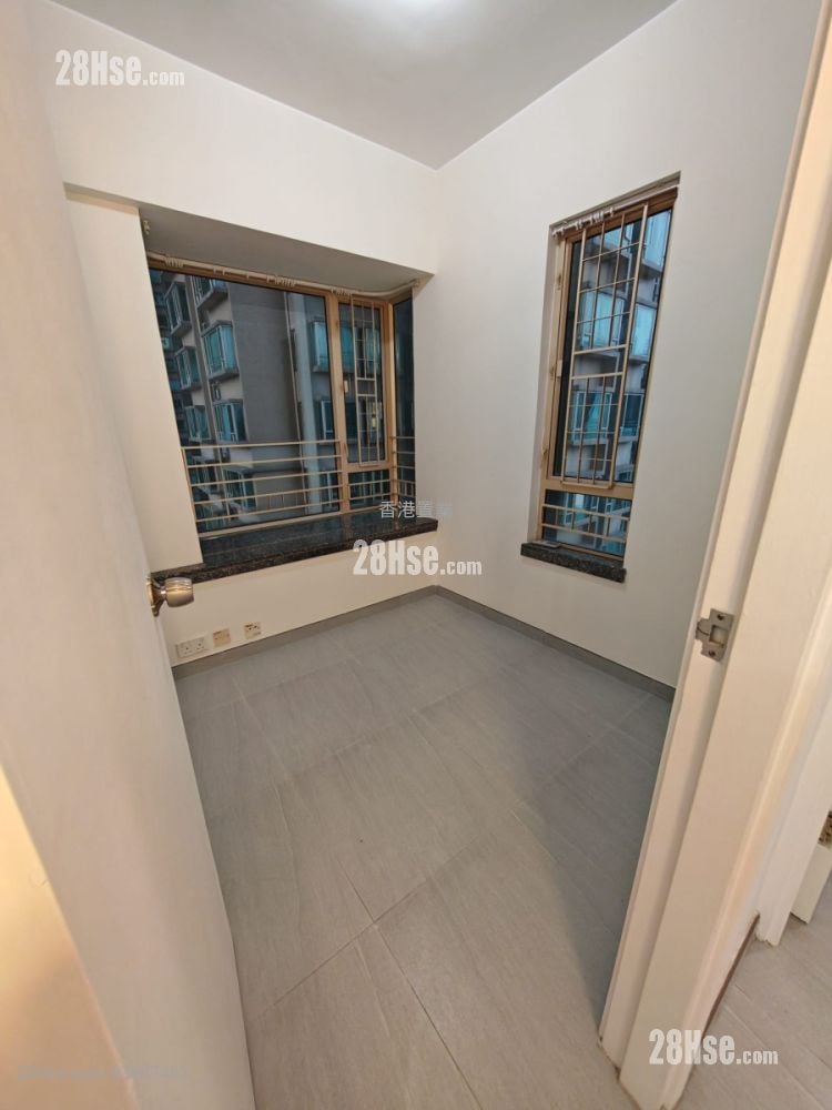 La Cite Noble Rental 2 Bedrooms , 1 Bathroom 436 ft²