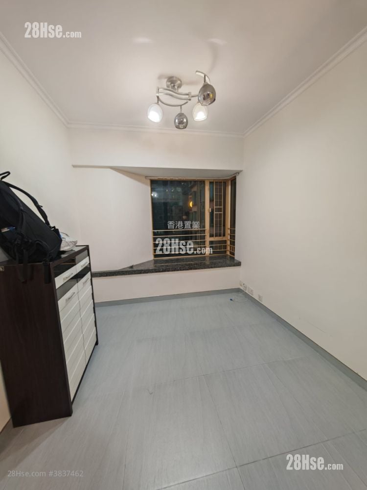 La Cite Noble Rental 2 Bedrooms , 1 Bathroom 436 ft²