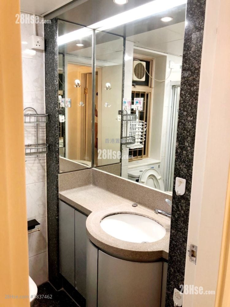 La Cite Noble Rental 2 Bedrooms , 1 Bathroom 436 ft²