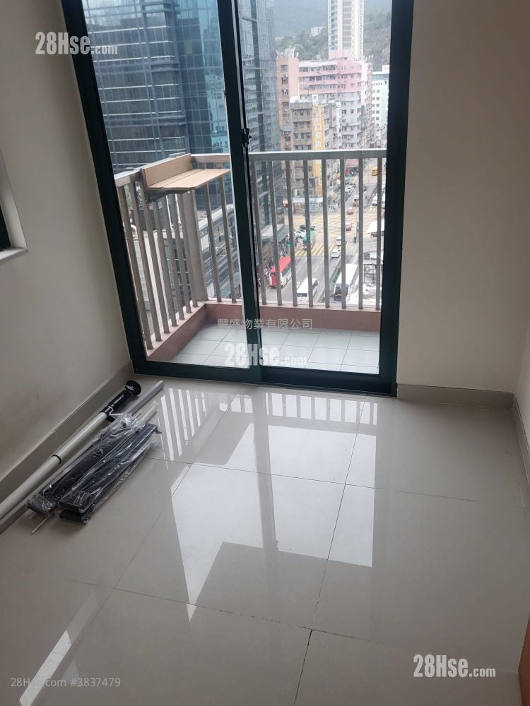 Milan Place Rental 2 Bedrooms , 1 Bathroom 315 ft²
