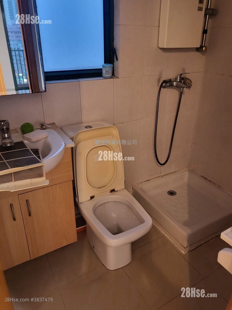 Milan Place Rental 2 Bedrooms , 1 Bathroom 315 ft²