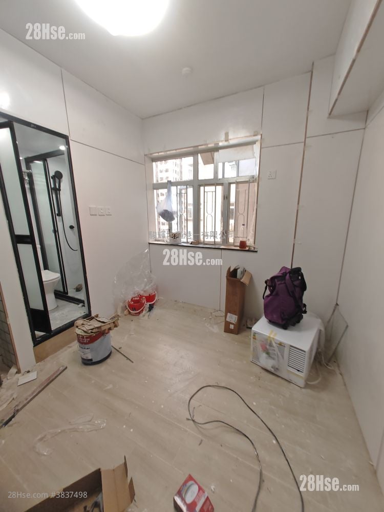 Continental Mansion Rental Studio , 1 Bathroom 160 ft²