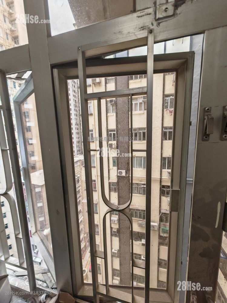 Continental Mansion Rental Studio , 1 Bathroom 160 ft²