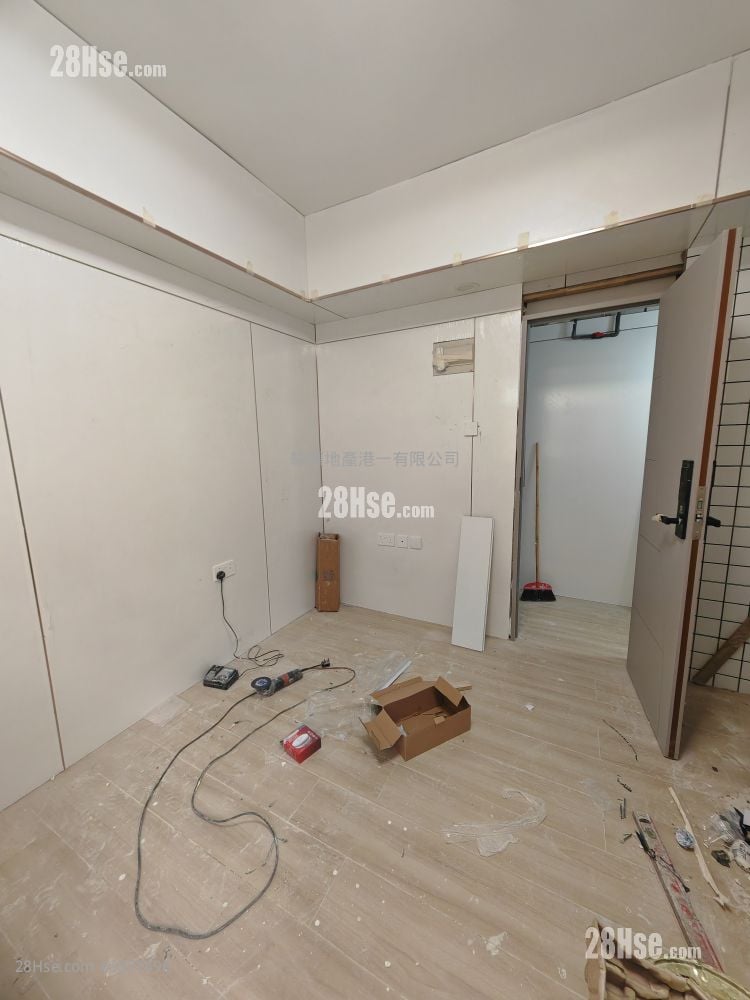Continental Mansion Rental Studio , 1 Bathroom 160 ft²